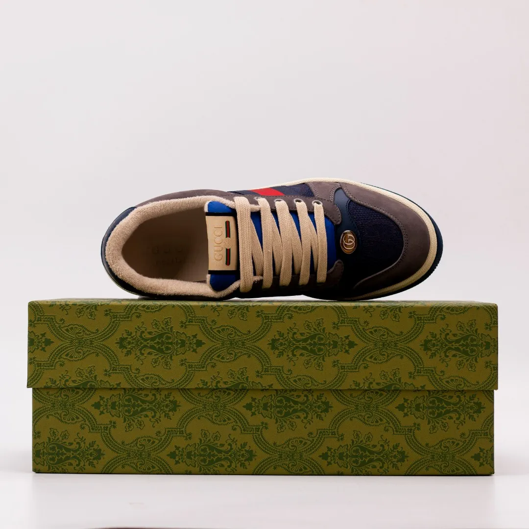 Factory price 580 [Higher version] GUCCI casual sports distressed small dirty shoes, polished cowhide fabric, hand-made distressed effect!  Original terry cloth, delicate, soft, comfortable and breathable. Privately molded steel-stamped two-color original TPU outsole (lower layer is wider, upper layer is narrower) to differentiate the wrong version of the outsole in the market. Fabric, material, outsole, detail comparison SIZE: 34-41, 38-45 regular size (women's 34, 41, men's 38, 45 customized, non-returnable and non-exchangeable) (women's colors and men's models need to be customized)